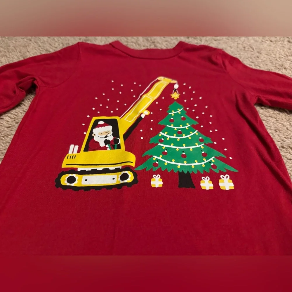 Set of 2 Christmas Long Sleeve t shirts 4T Children’s Place Train Crane Red Blue